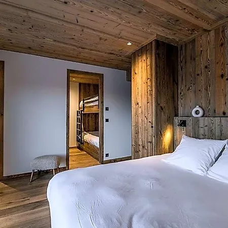 Unique Luxe Neuf Hotel
